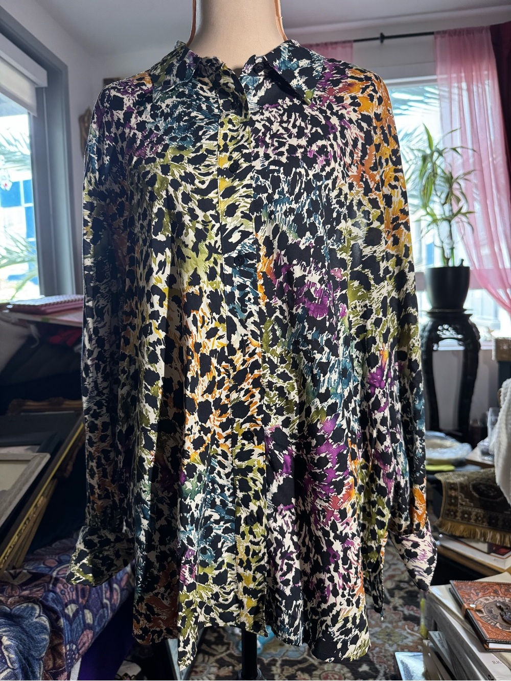 Foxcroft Shaped Fit 18W Multicolor Abstract Animal Print Button Down Shirt